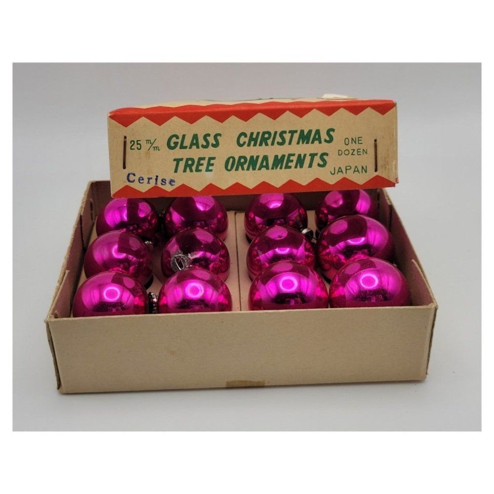 Vintage 1940's 1950's Cerise Glass Christmas Tree Ornaments - Picture 5 of 5
